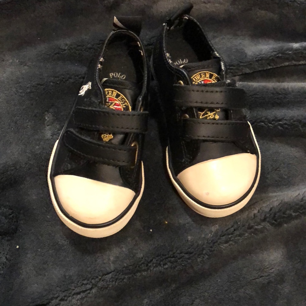 Baby shoes